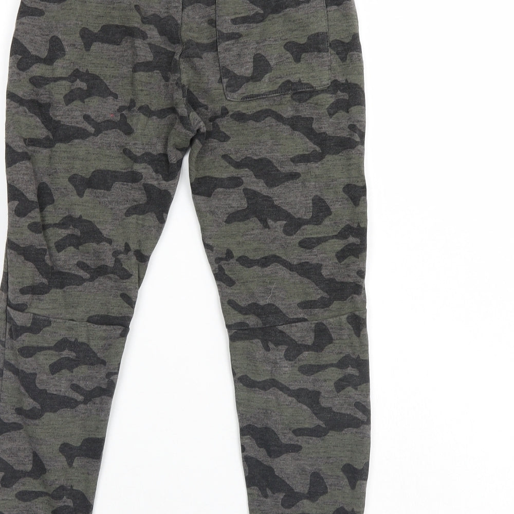 F&F Boys Multicoloured Camouflage  Jogger Trousers Size 7-8 Years