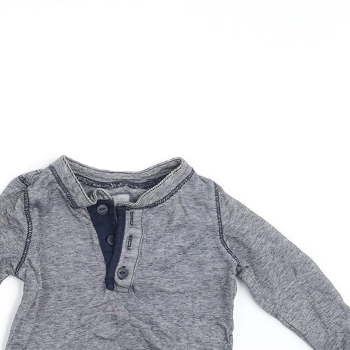 Gap Baby Blue Striped  Basic T-Shirt Size 12-18 Months
