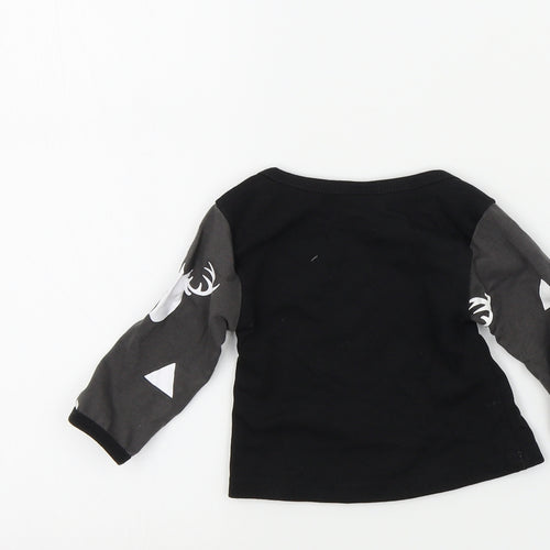 Preworn Boys Black Colourblock  Basic T-Shirt Size 6-9 Months