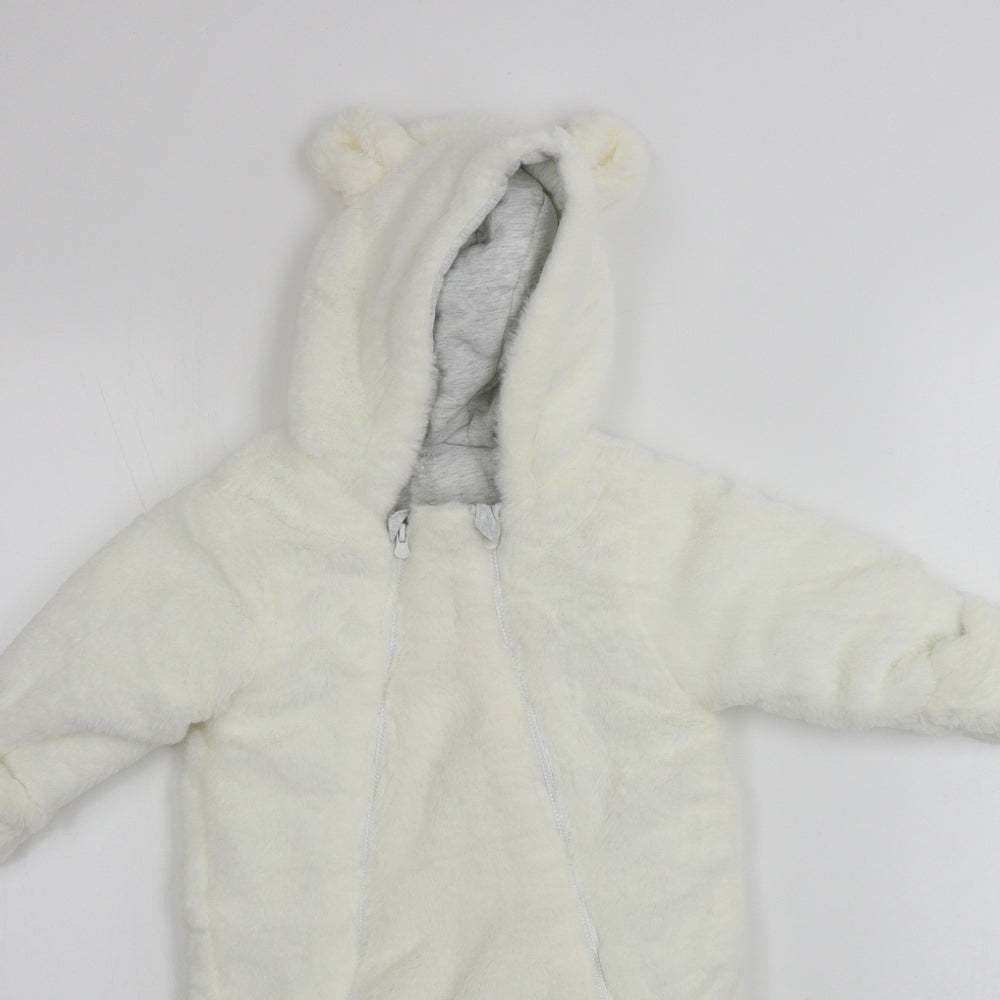 Primark  Baby Ivory   Babygrow One-Piece Size 6-9 Months