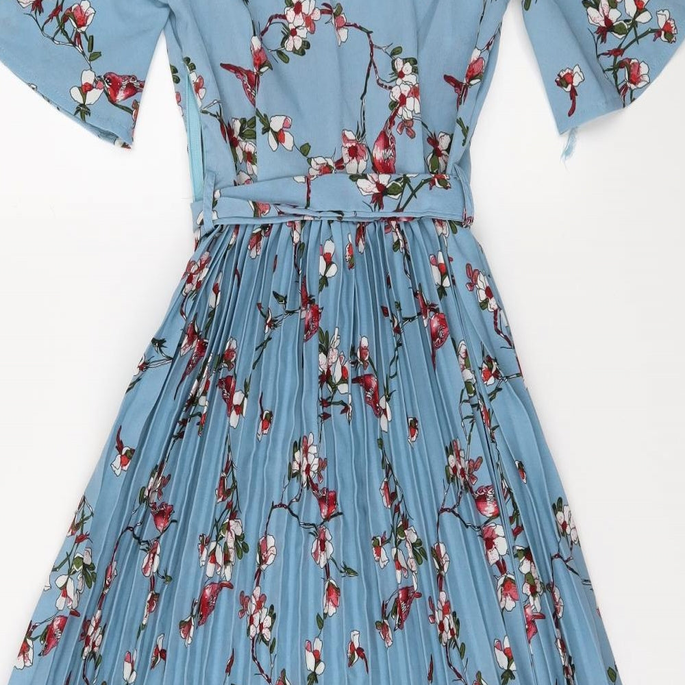 PRETTYLITTLETHING Womens Blue Floral  A-Line  Size 6