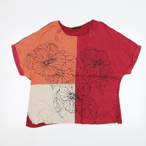 Viz a Viz Womens Red   Basic T-Shirt Size M  - flower