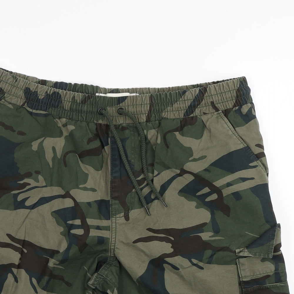 George Mens Green Camouflage  Cargo Shorts Size L