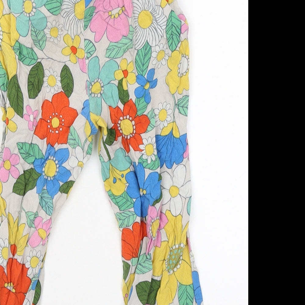 NEXT Girls White Geometric  Sweatpants Trousers Size 4-5 Years