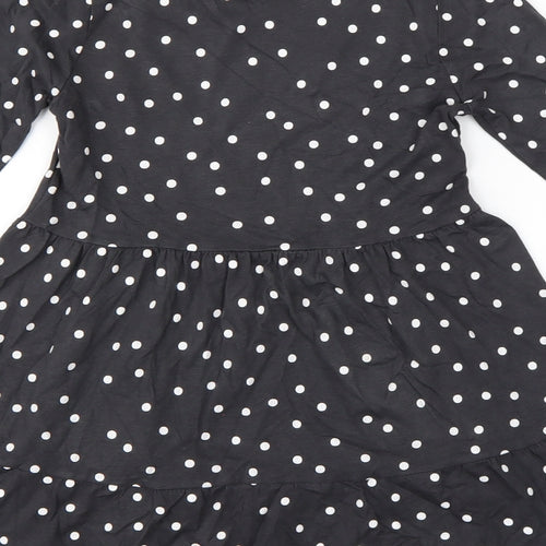 Preworn Girls Black Polka Dot  T-Shirt Dress  Size 7 Years