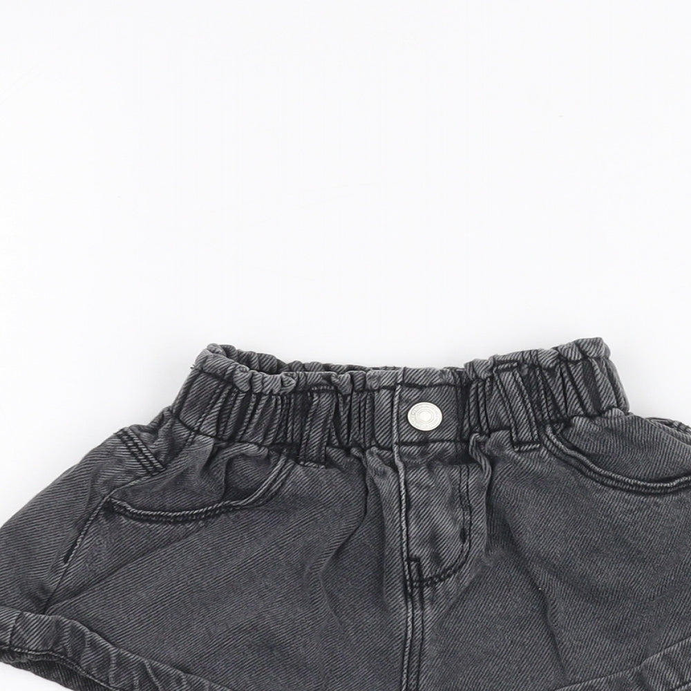 Zara Girls Black   Chino Shorts Size 2-3 Years