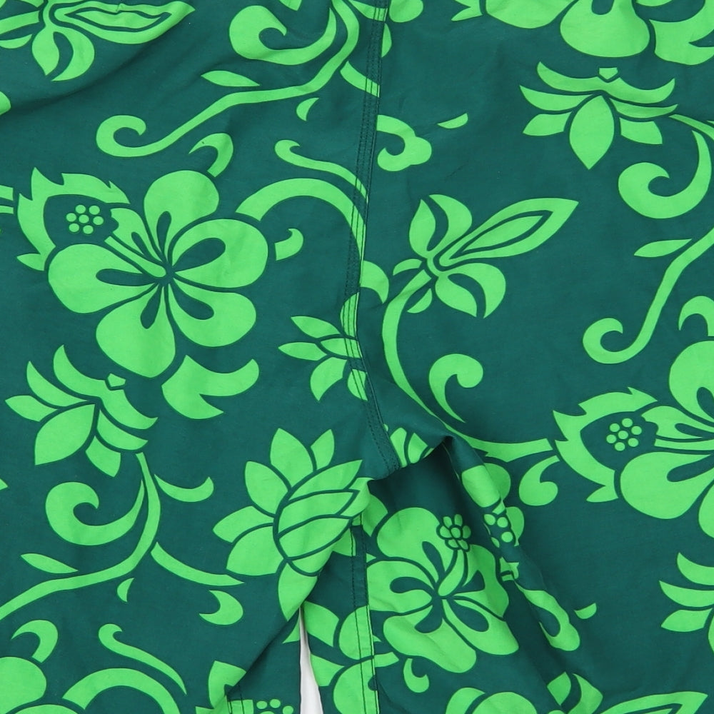 Quickilver Mens Green Floral  Bermuda Shorts Size 36