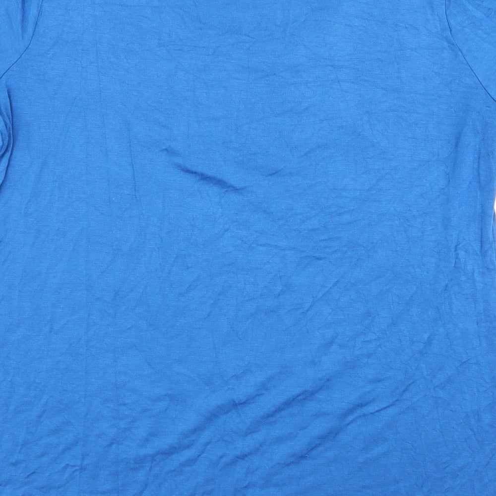 charlotte cold Womens Blue Geometric  Basic T-Shirt Size M