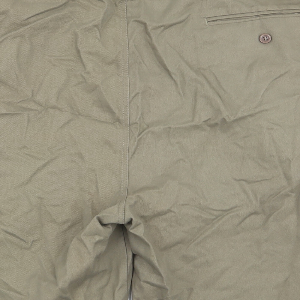 Pegasus Mens Green   Chino Shorts Size 45 in