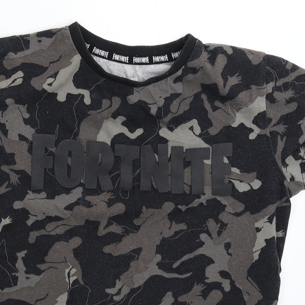 Primark Boys Multicoloured Camouflage  Basic T-Shirt Size S  - Fortnite