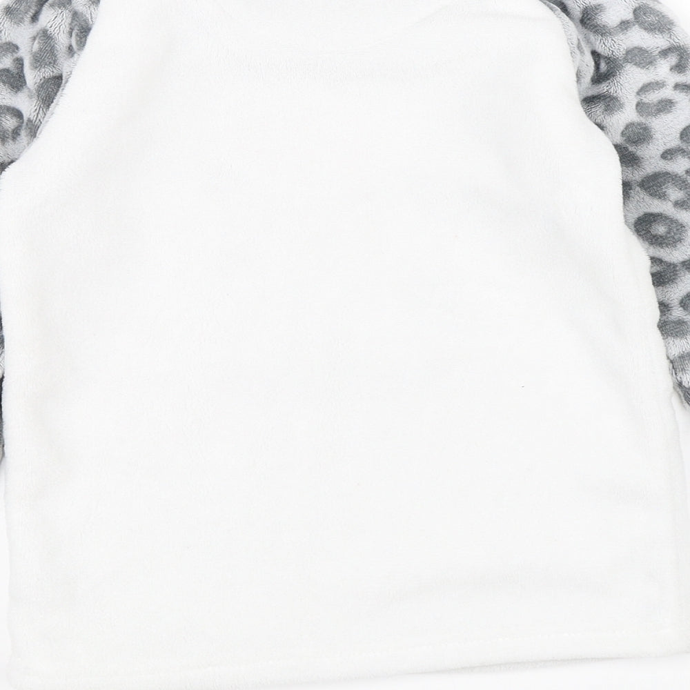 Primark Girls White Animal Print   Pyjama Top Size 9-10 Years  - cat