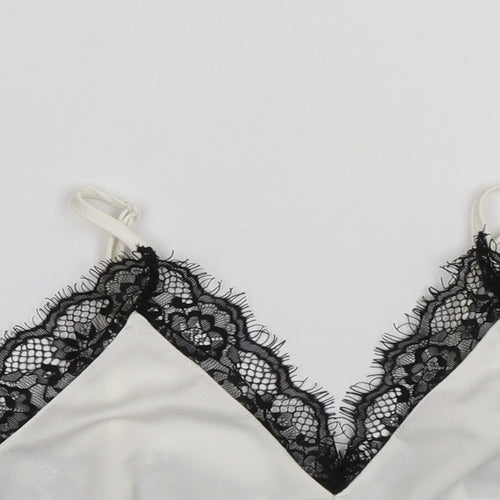 Missguided Womens White   Cropped Tank Size 4