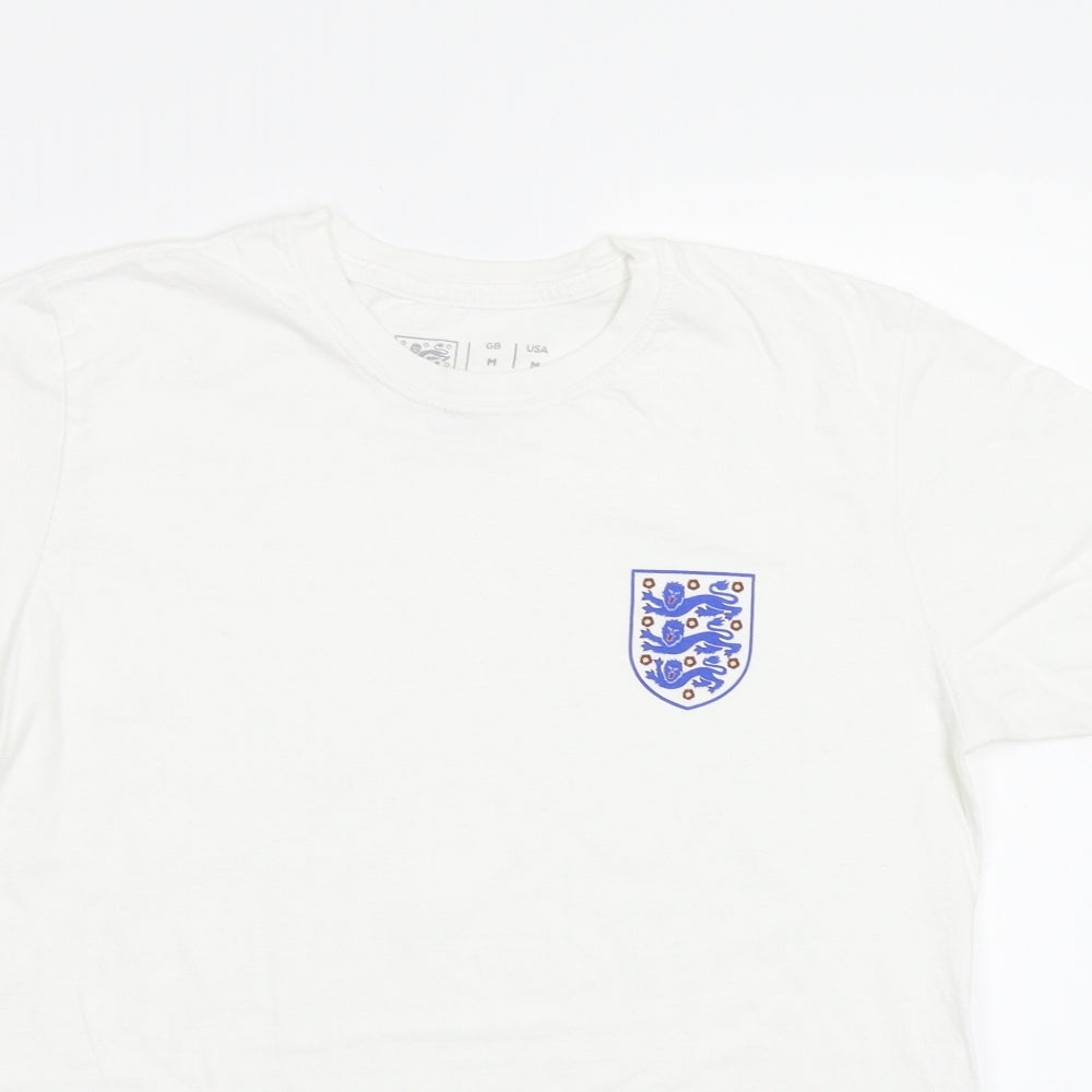 Football Association Mens White    T-Shirt Size M  - Football Shirt
