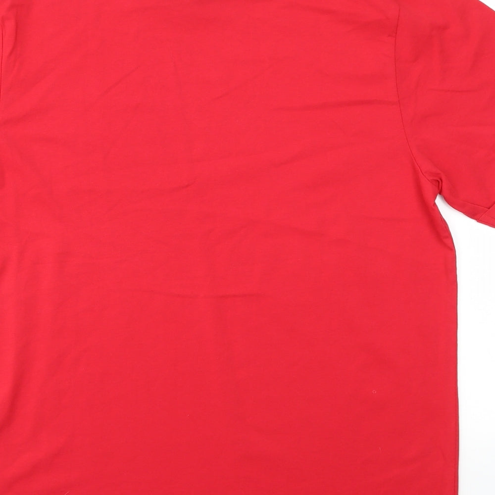 L.F.C Mens Red    T-Shirt Size L