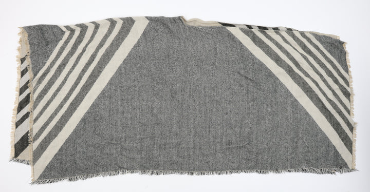 Preworn Womens Grey Shawl/Wrap