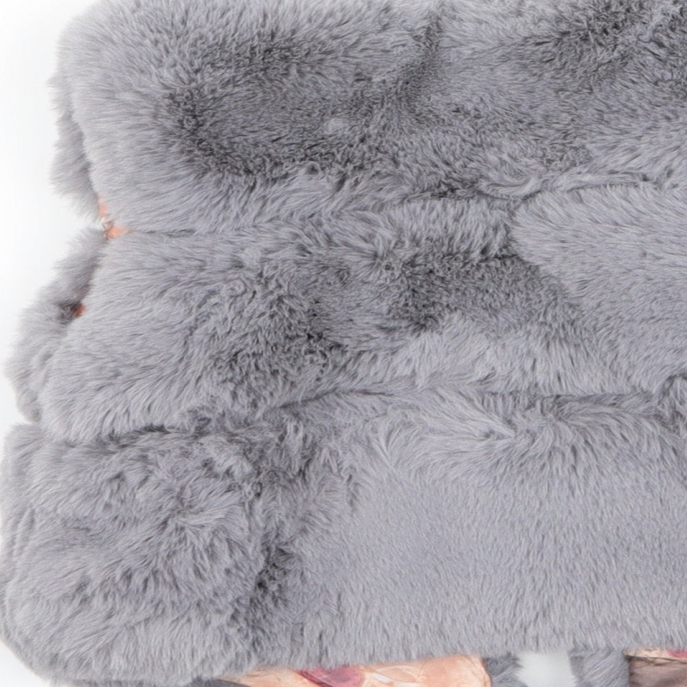 Fashionable Girls Grey   Gilet Coat Size 12 Months
