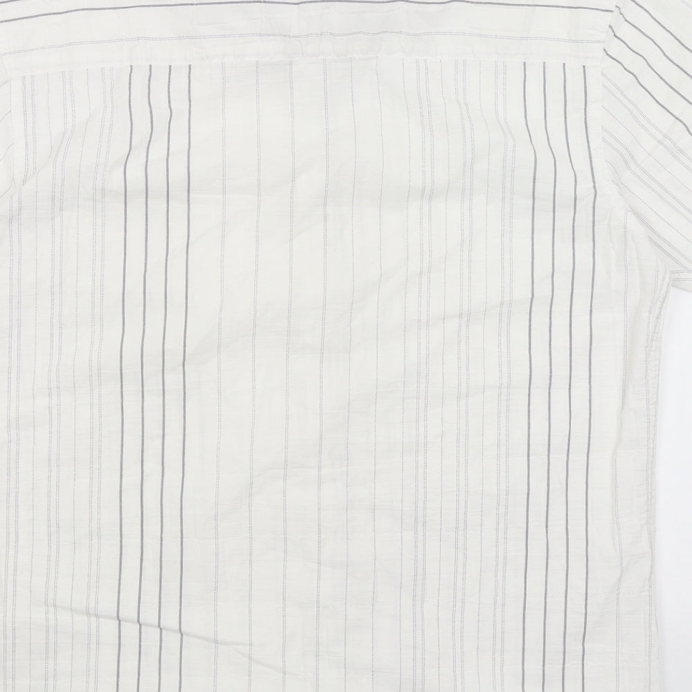 Urban Spirit Mens White Striped   Button-Up Size M