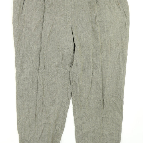 Basler Woman's Green sage Trousers, size 20.