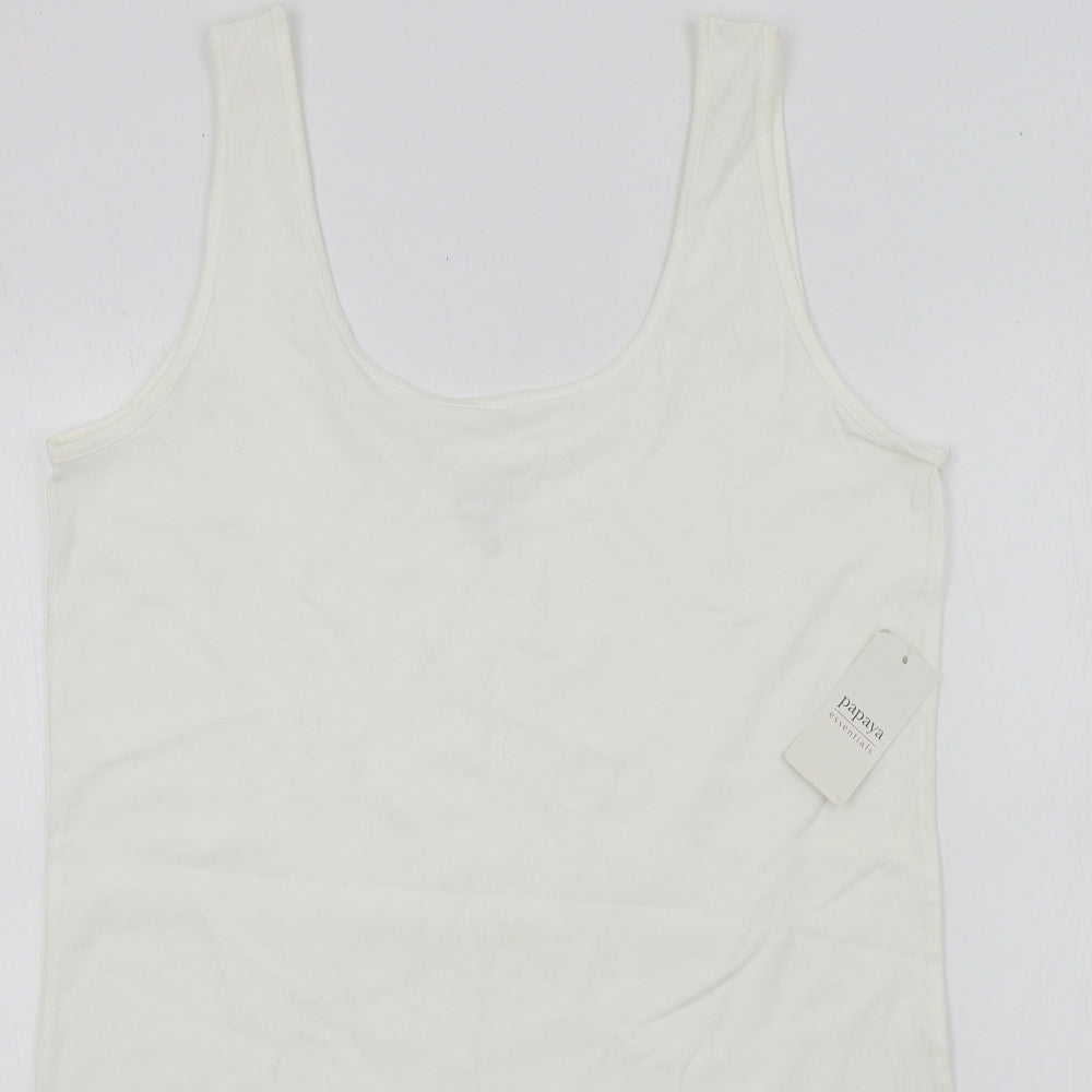 Papaya Womens White   Basic T-Shirt Size 18