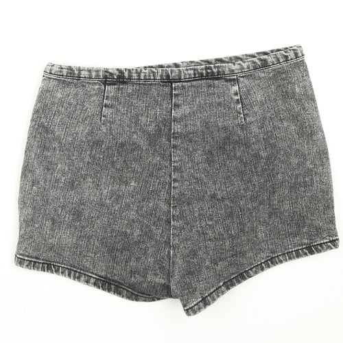 FOREVER 21 Womens Grey  Denim Hot Pants Shorts Size 30 in