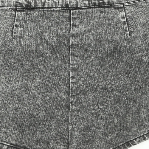 FOREVER 21 Womens Grey  Denim Hot Pants Shorts Size 30 in
