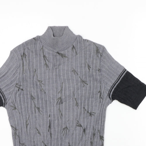 nina varese Womens Grey Geometric  Basic T-Shirt Size M