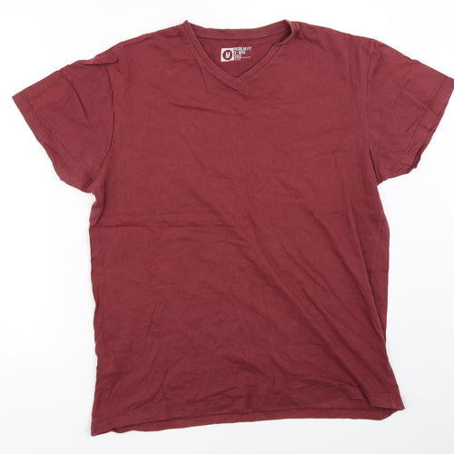 Cedar Wood State Mens Red    T-Shirt Size M