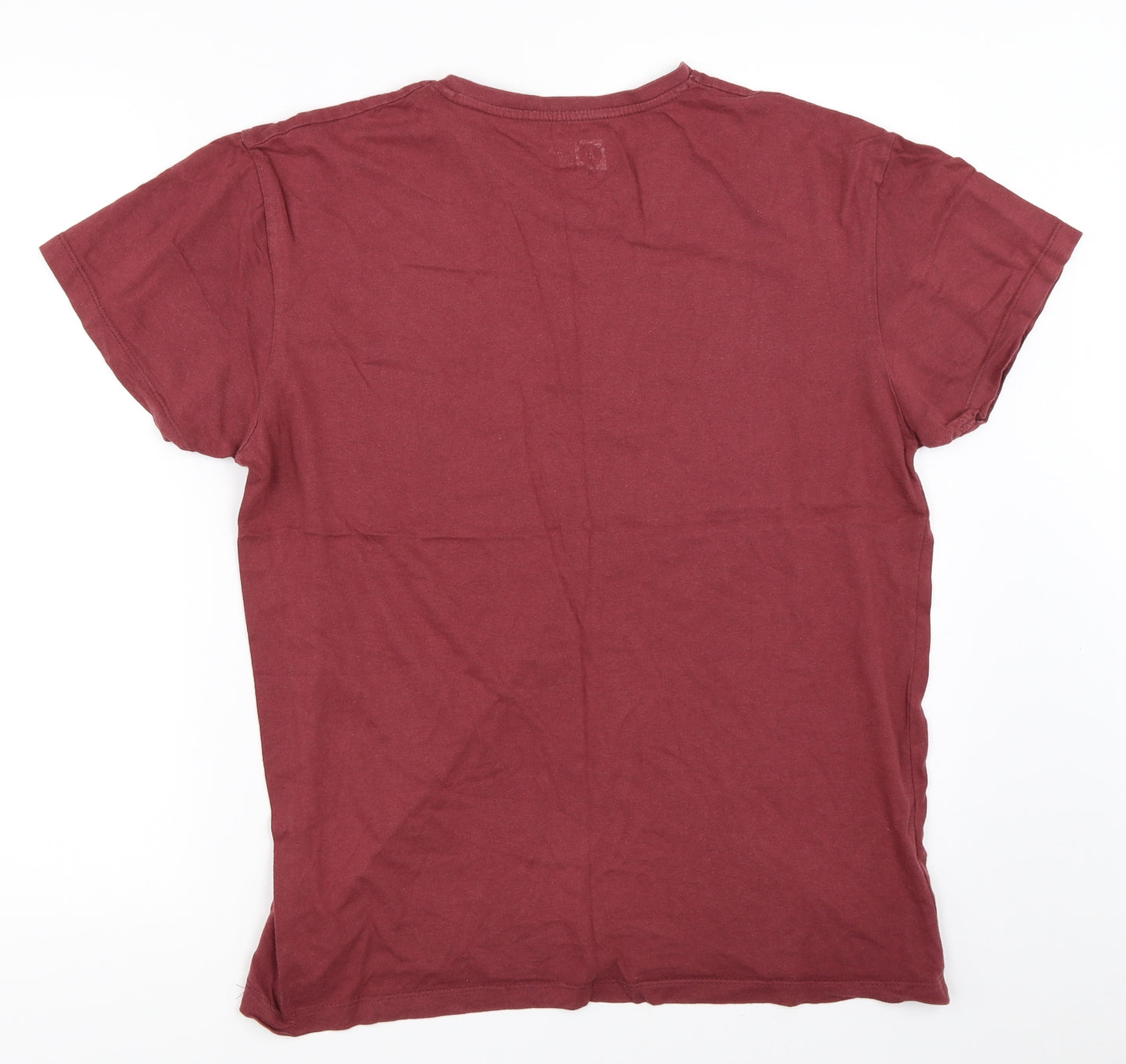 Cedar Wood State Mens Red    T-Shirt Size M