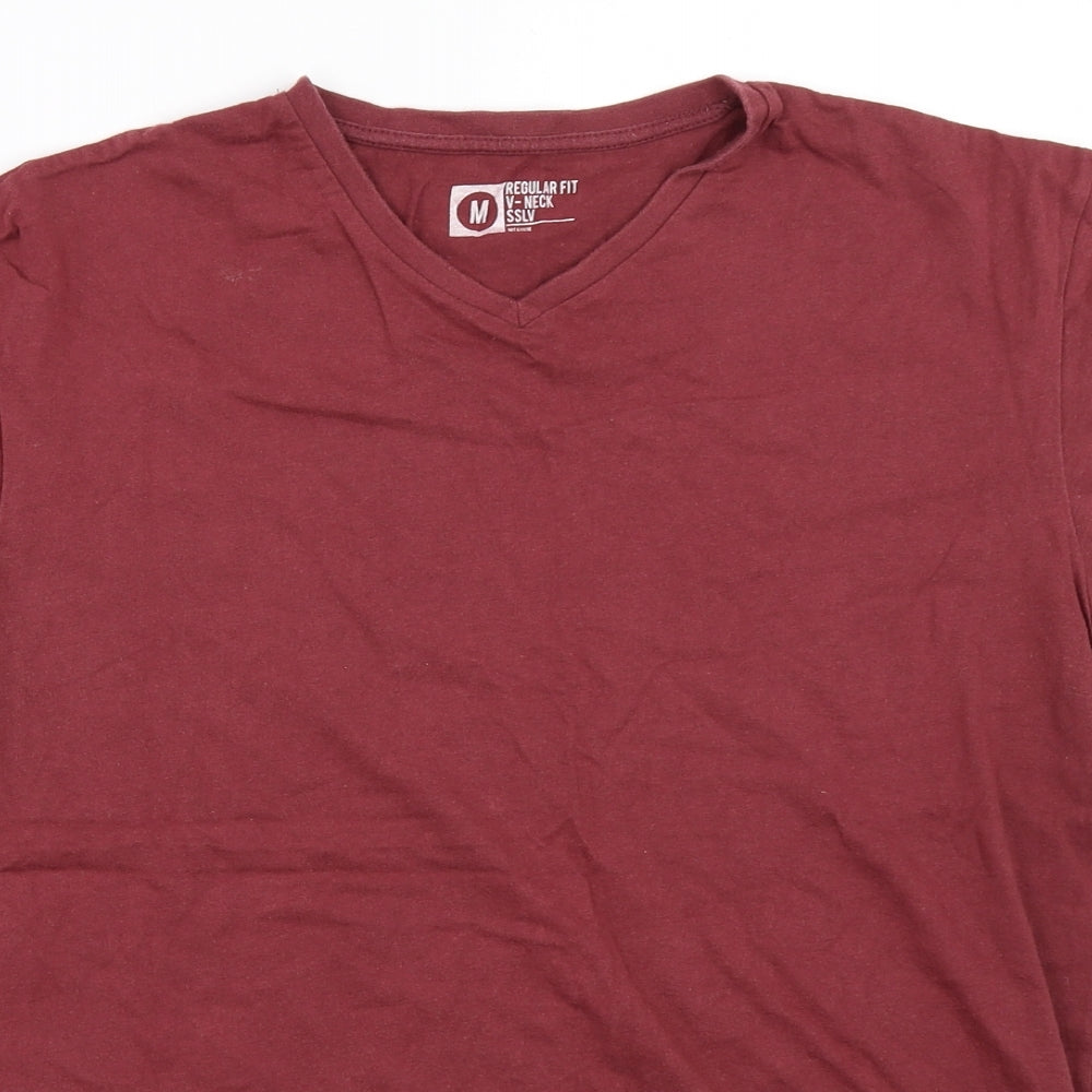 Cedar Wood State Mens Red    T-Shirt Size M