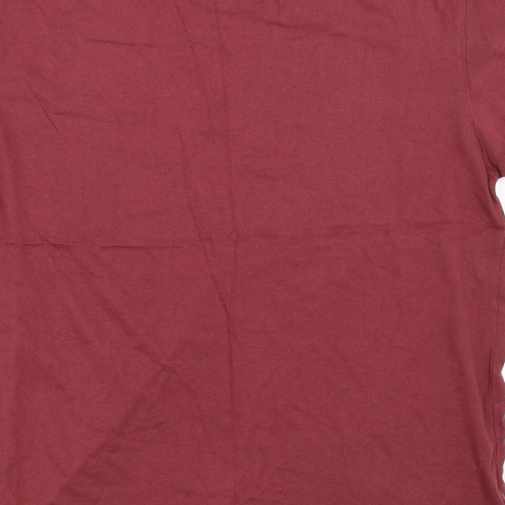 Cedar Wood State Mens Red    T-Shirt Size M