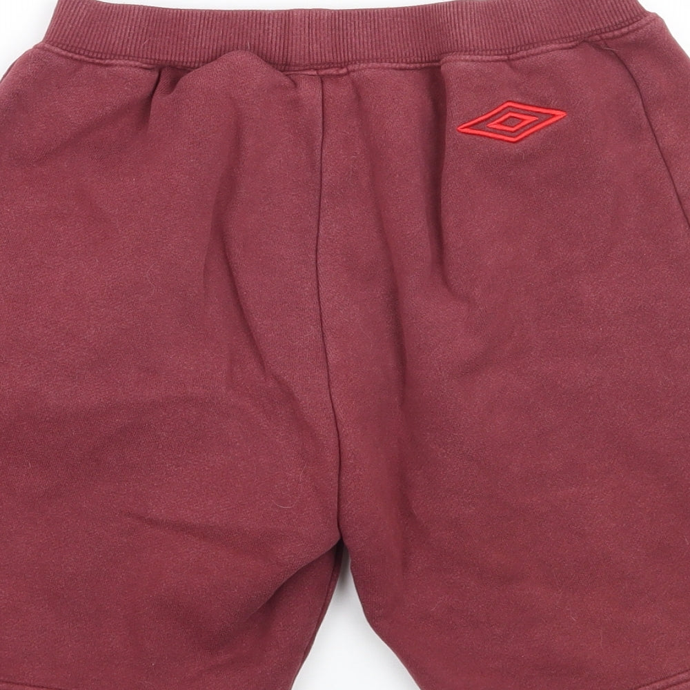 Umbro Boys Red   Sweat Shorts Size 13 Years - England