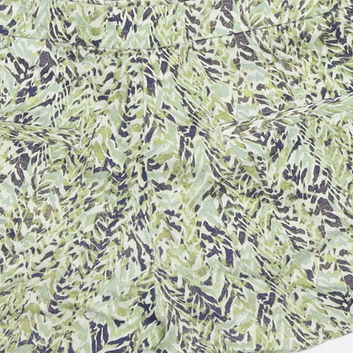H&M Womens Green Animal Print  Bermuda Shorts Size 6