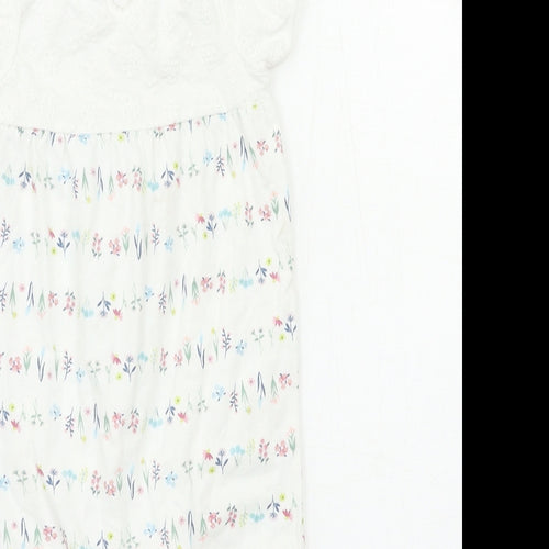 George Baby White Floral  Babygrow One-Piece Size 3-6 Months