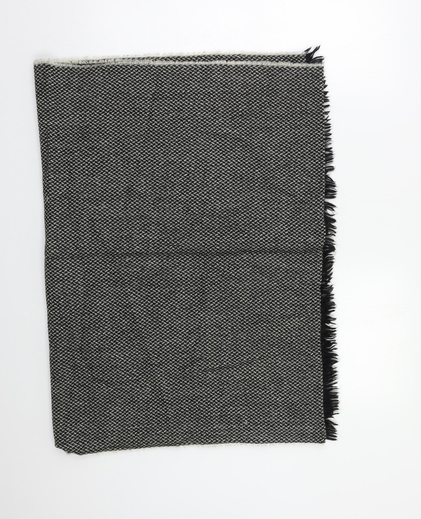 Preworn Unisex Grey    Shawl/Wrap