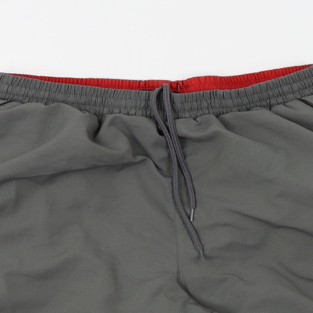Umbro Mens Grey   Bermuda Shorts Size L - swim