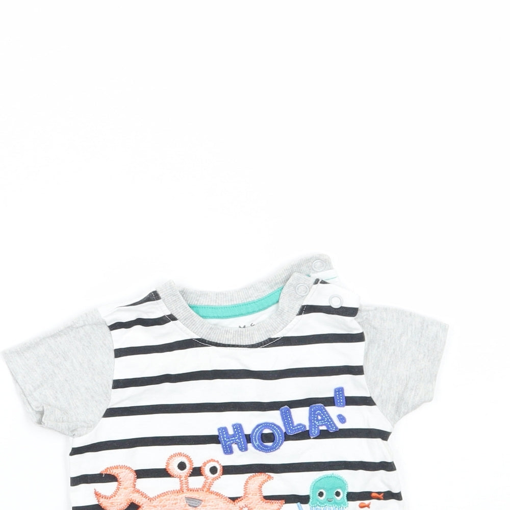 Nutmeg Baby White Striped  Basic T-Shirt Size 3-6 Months