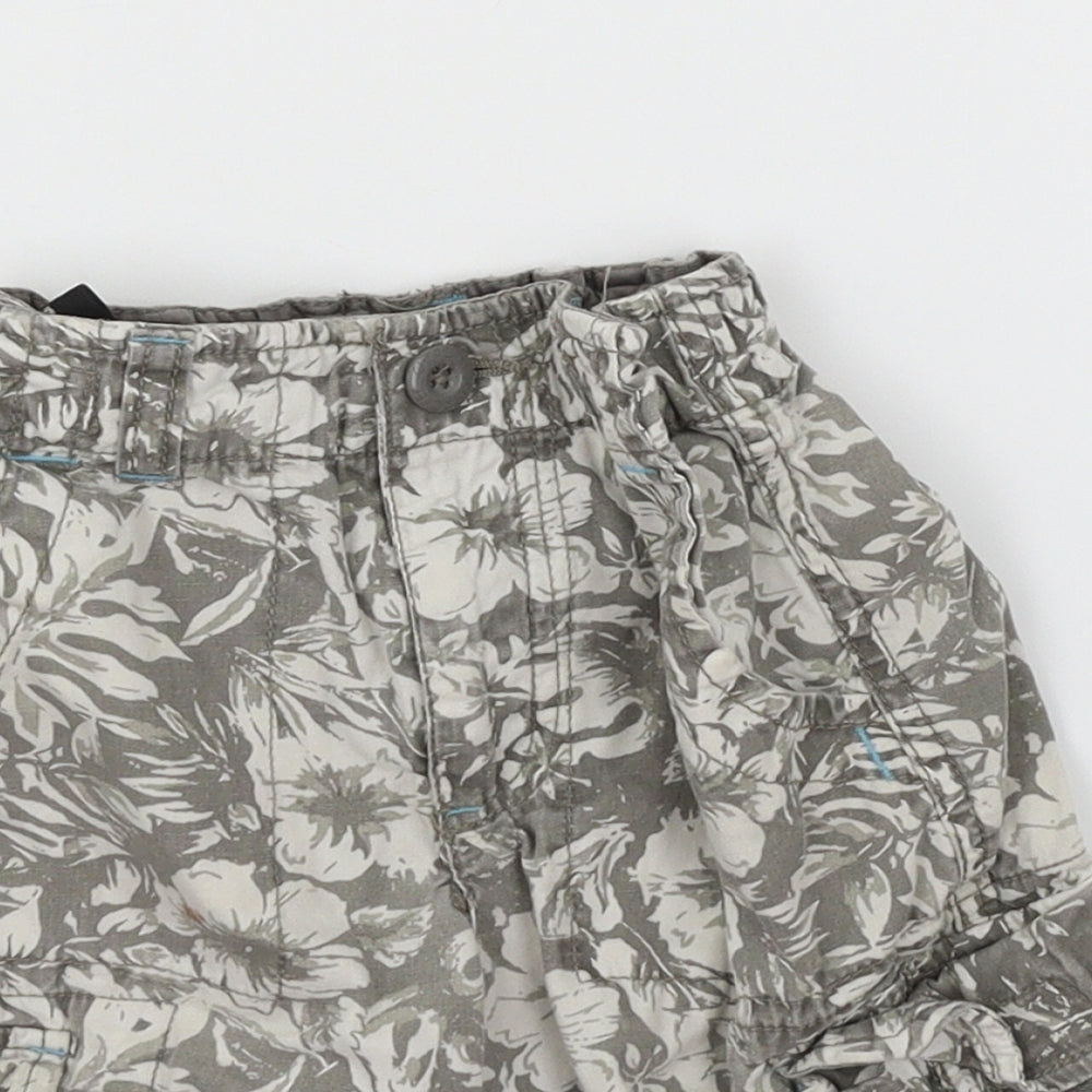 Cherokee Boys Grey Floral  Sweat Shorts Size 5-6 Years