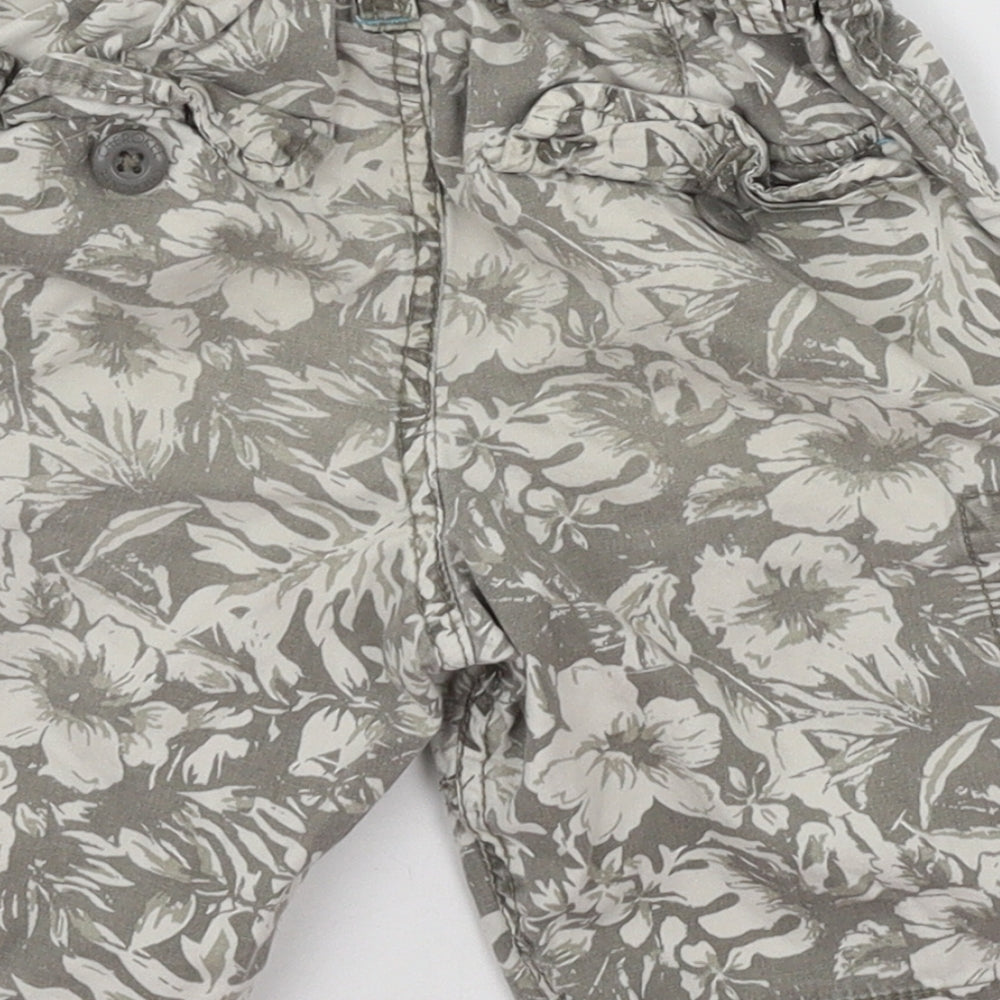 Cherokee Boys Grey Floral  Sweat Shorts Size 5-6 Years