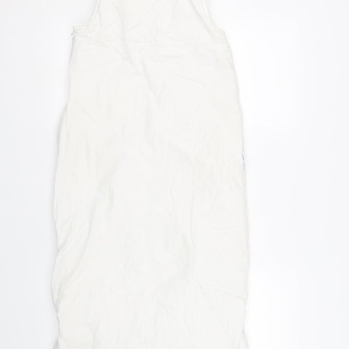 Dreamgenii Baby White   Bodysuit Outfit/Set Size 12-18 Months  - Sleeping Bag