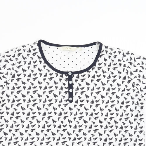 EWM Womens White   Basic T-Shirt Size M  - boat pattern
