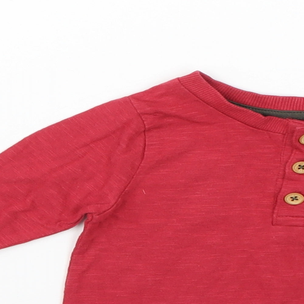 Nutmeg Baby Red   Basic T-Shirt Size 6-9 Months