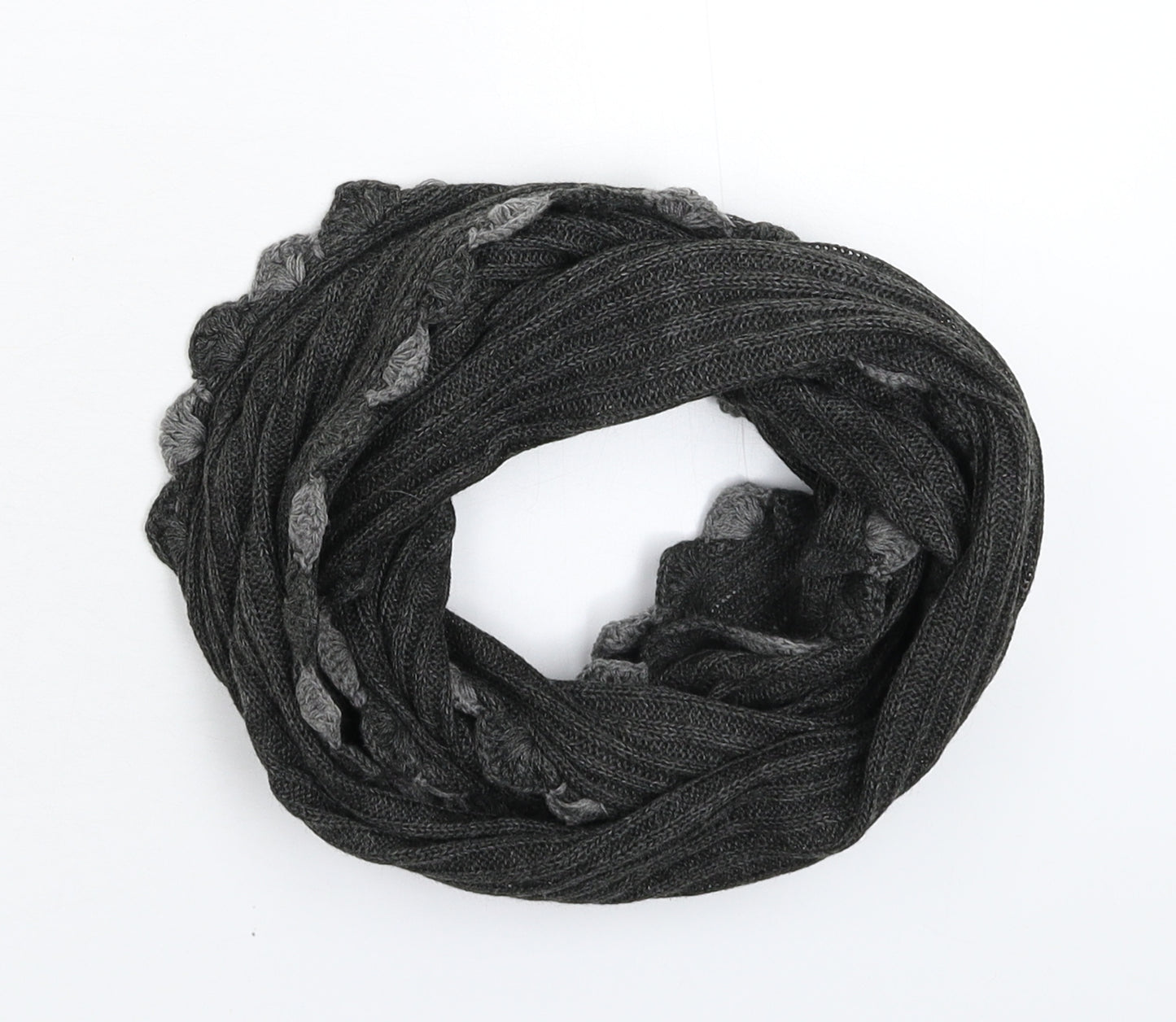 Preworn Womens Grey  Knit  Scarf   - Snood