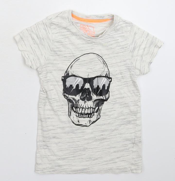 Matalan Boys Grey Basic T-Shirt Size 6 Years