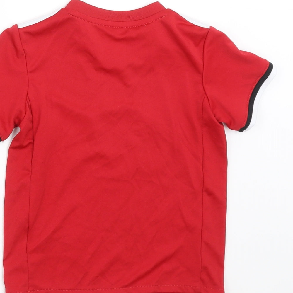 adidas Boys Red   Basic T-Shirt Size 12-18 Months  - Manchester United Football club