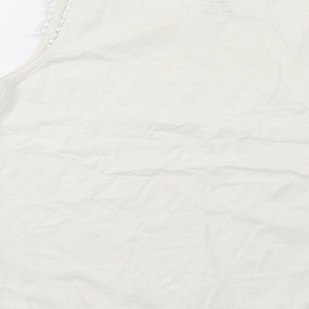pepperts Girls White   Basic T-Shirt Size 10-11 Years