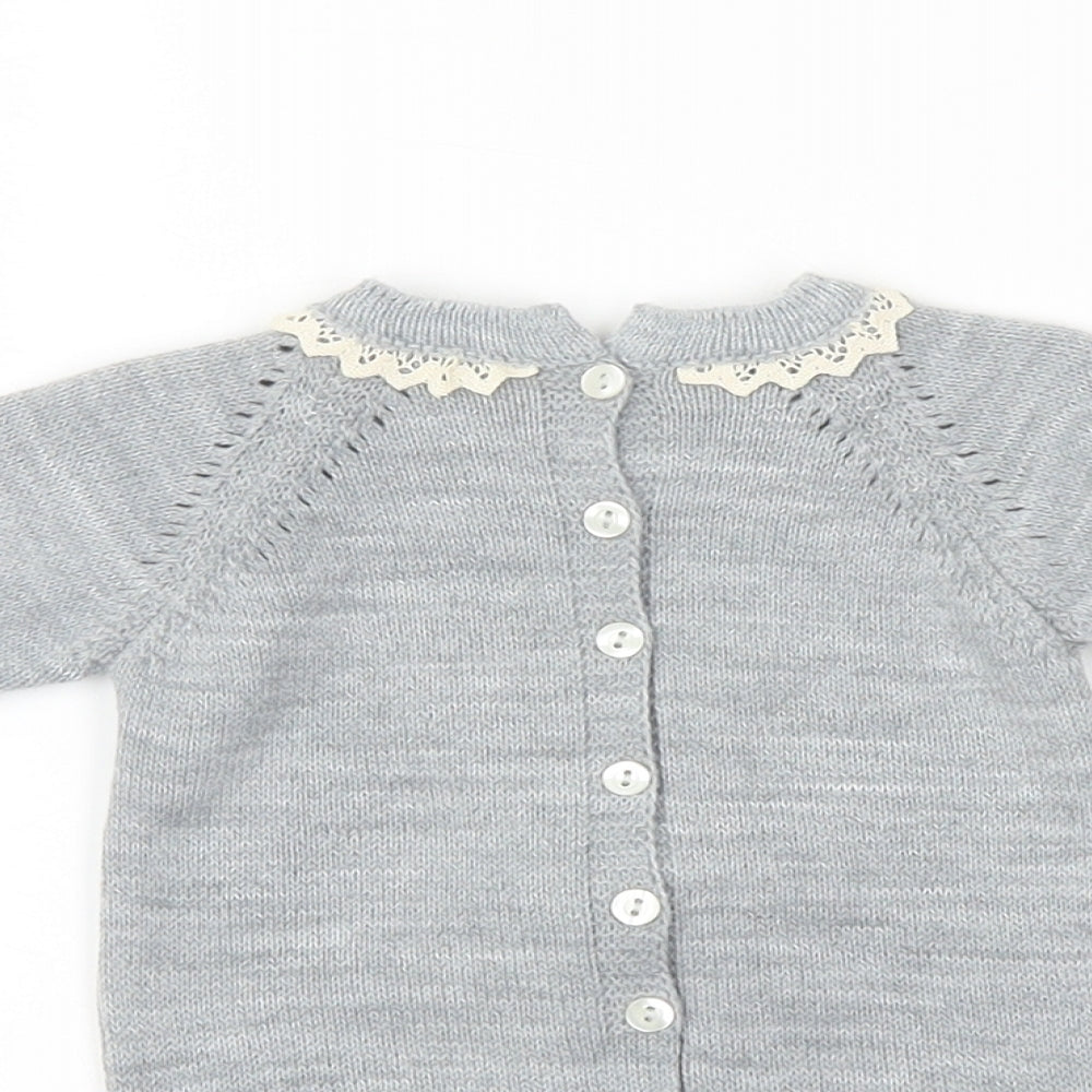Preworn Baby Grey   Pullover Jumper Size 0-3 Months