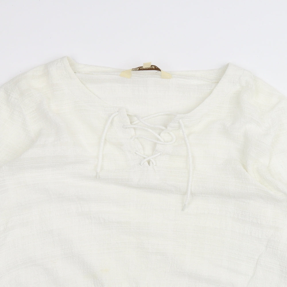 Celtic Clothing Womens White   Basic T-Shirt Size M