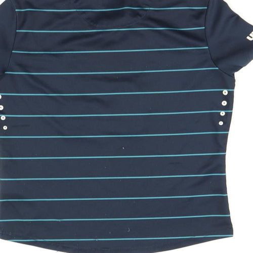 Umbro Boys Blue Striped  Basic T-Shirt Size 9 Years  - Football shirt