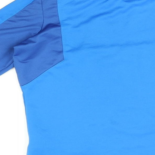 Umbro Boys Blue   Basic T-Shirt Size 11 Years  - Football shirt