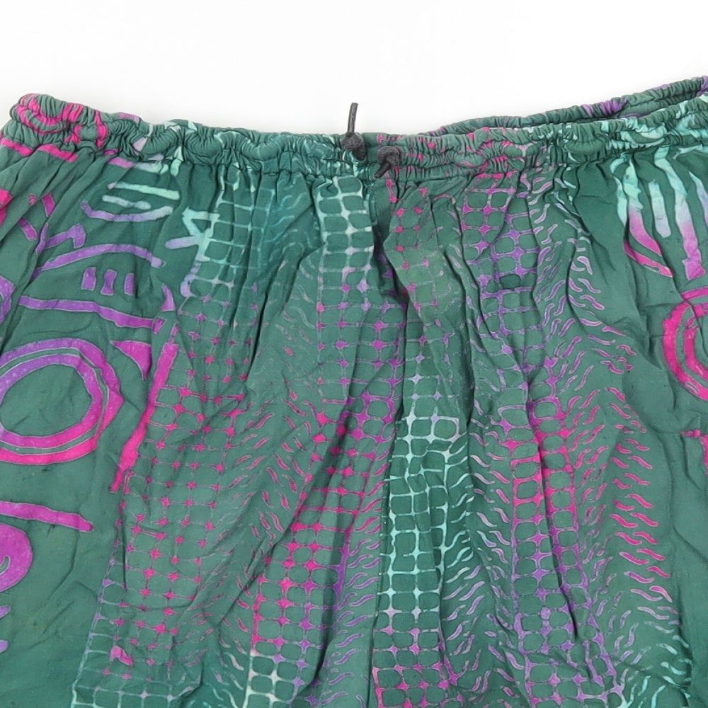 Preworn Womens Green Geometric Rayon Mom Shorts Size 30 in